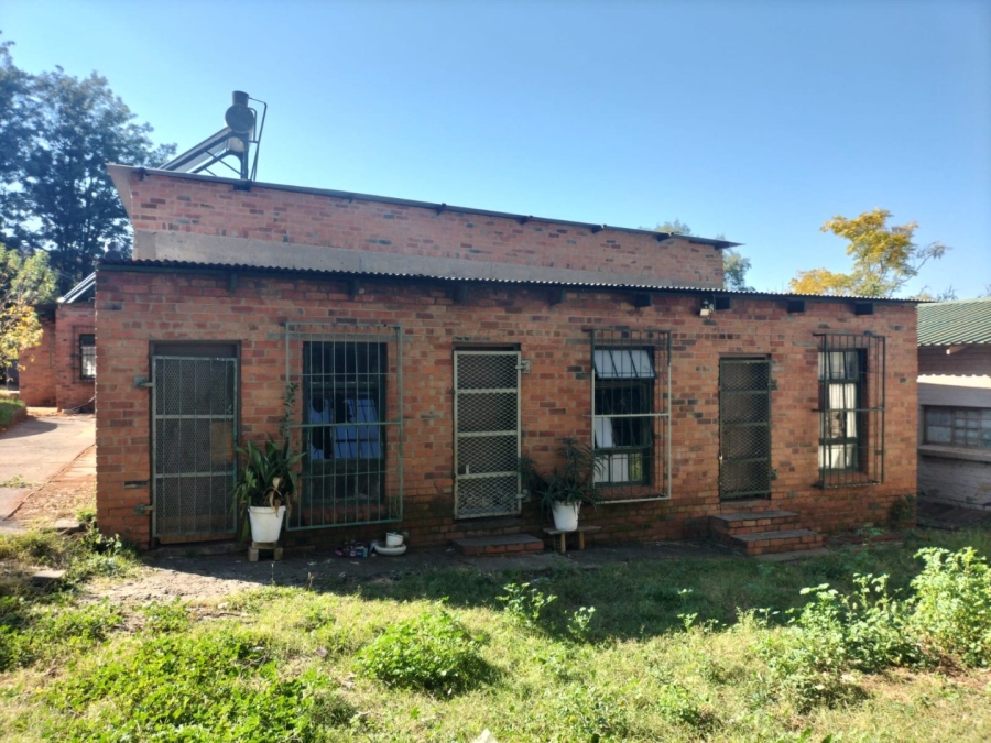 To Let Commercial Property for Rent in Deales Gift Free State